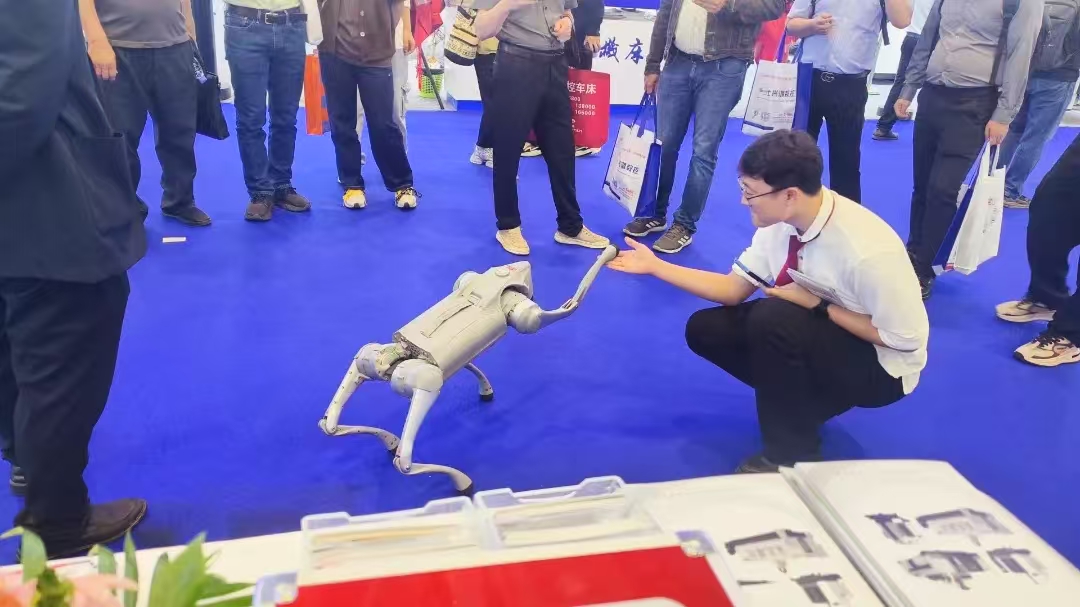 ����ͻ��(�й�)���޹�˾����